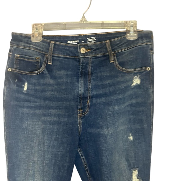 Old Navy Rockstar Extra High Rise Super Skinny Distressed Jeans Size 12 - Picture 2 of 10